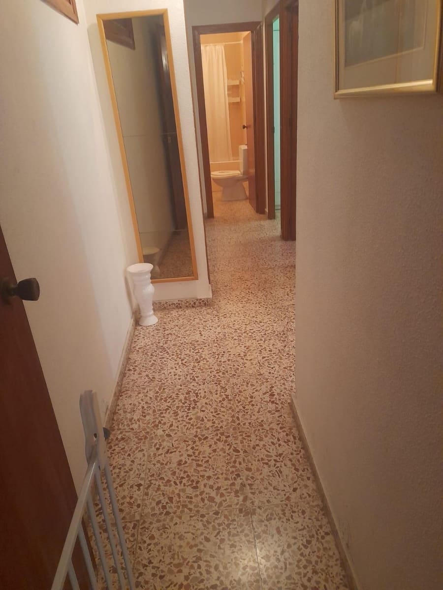 3 quarto Apartamento para venda em Torrevieja - 155 000 € (Ref: 9398487)