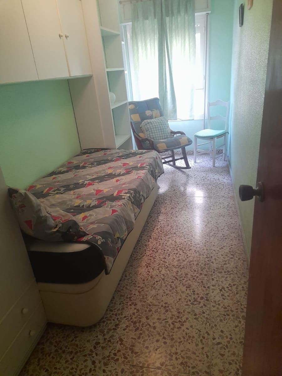 3 quarto Apartamento para venda em Torrevieja - 155 000 € (Ref: 9398487)