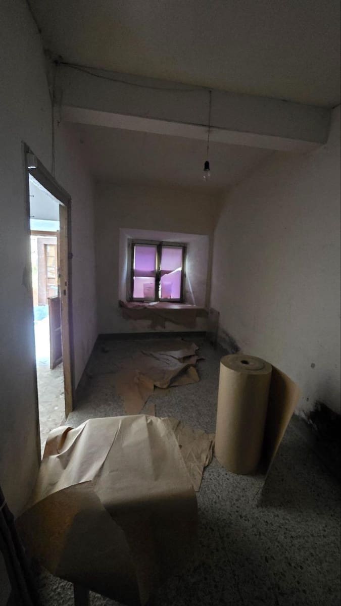 10 slaapkamer Appartement te koop in Luarca - € 99.500 (Ref: 9404434)