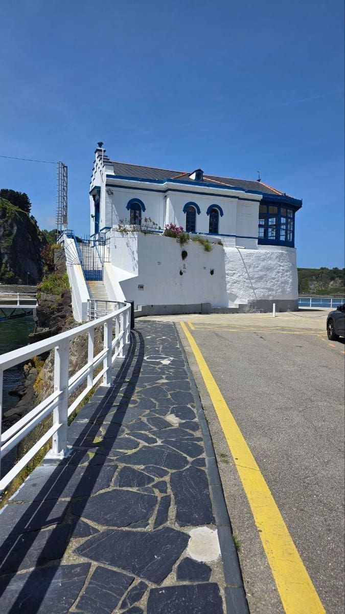 10 slaapkamer Appartement te koop in Luarca - € 99.500 (Ref: 9404434)