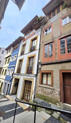 10 slaapkamer Appartement te koop in Luarca, Valdés - € 99.500 (Ref: 9404434)
