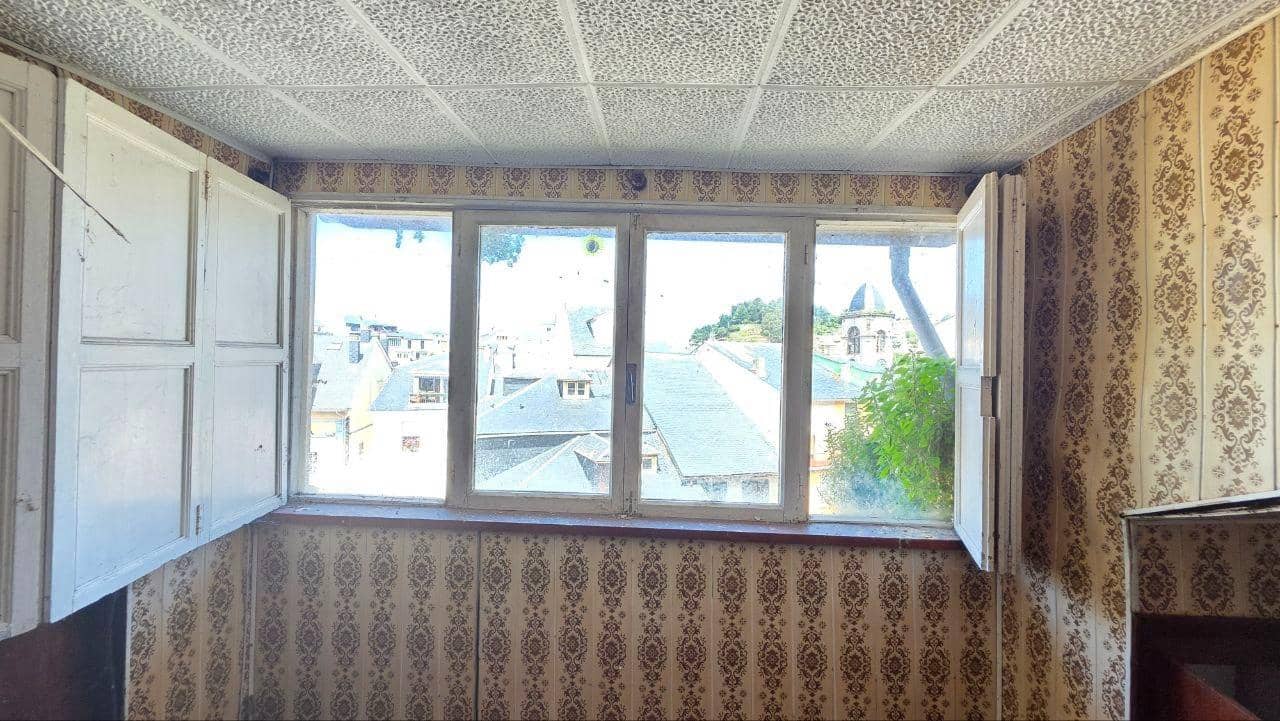 10 slaapkamer Appartement te koop in Luarca - € 99.500 (Ref: 9404434)