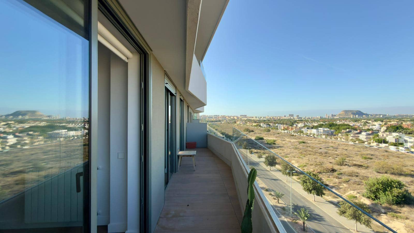 Ático de 3 habitaciones en Alicante / Alacant ciudad en venta con piscina garaje - 975.000 € (Ref: 9406853)