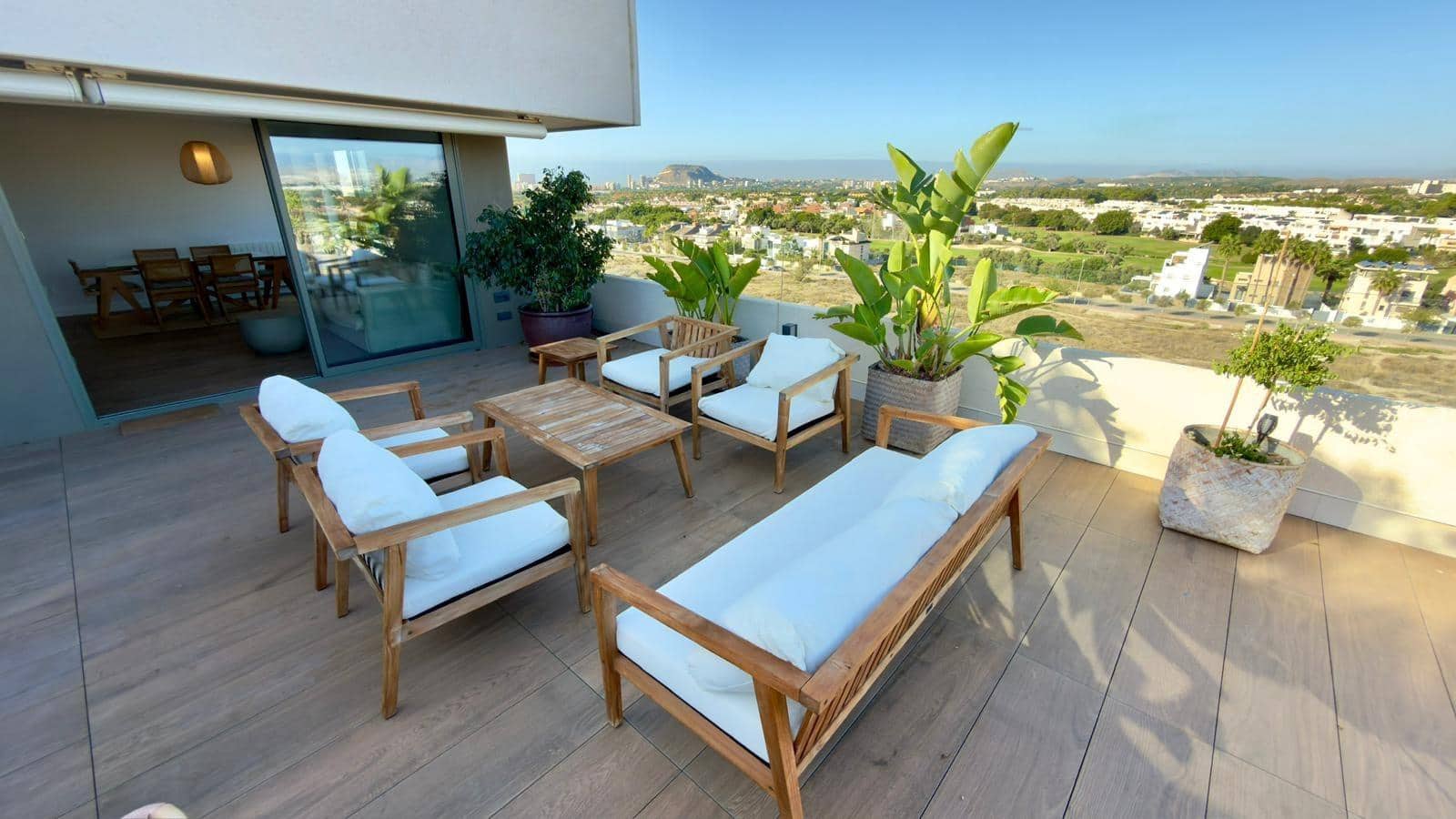 3 bedroom Penthouse for sale in Alicante / Alacant city with pool garage - € 975,000 (Ref: 9406853)