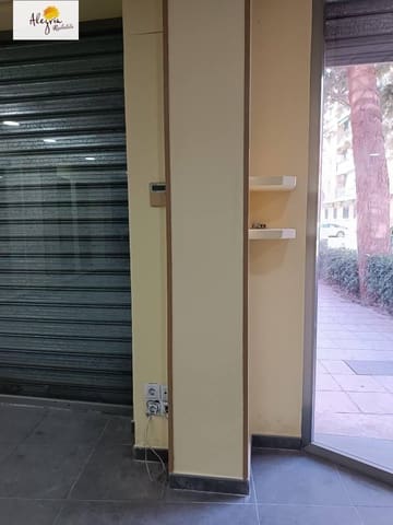 3 bedroom Commercial for sale in Burjassot - € 135,000 (Ref: 9406860)