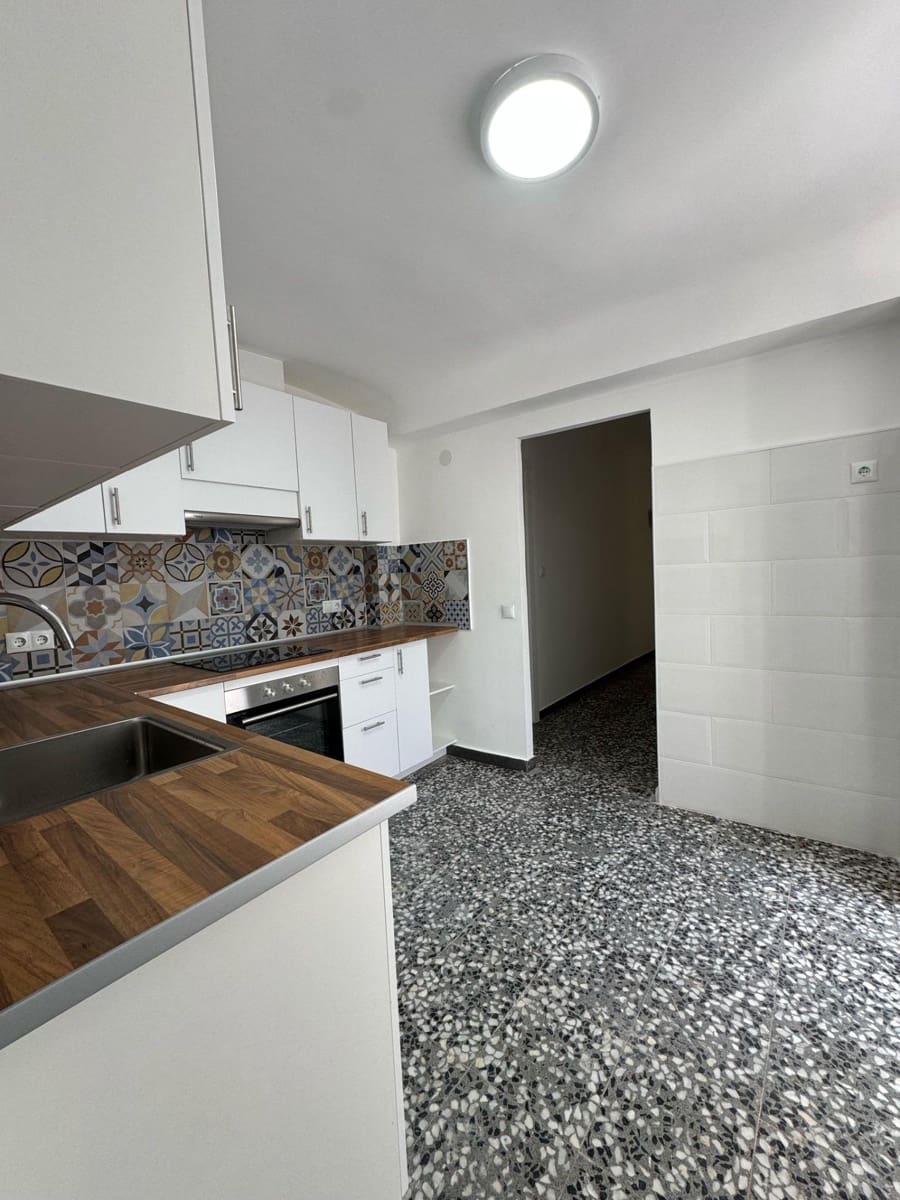 Apartamento de 3 habitaciones en Torrevieja en venta - 186.000 € (Ref: 9406862)