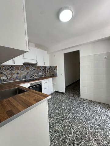 Apartamento de 3 habitaciones en Centro, Torrevieja en venta - 186.000 € (Ref: 9406862)