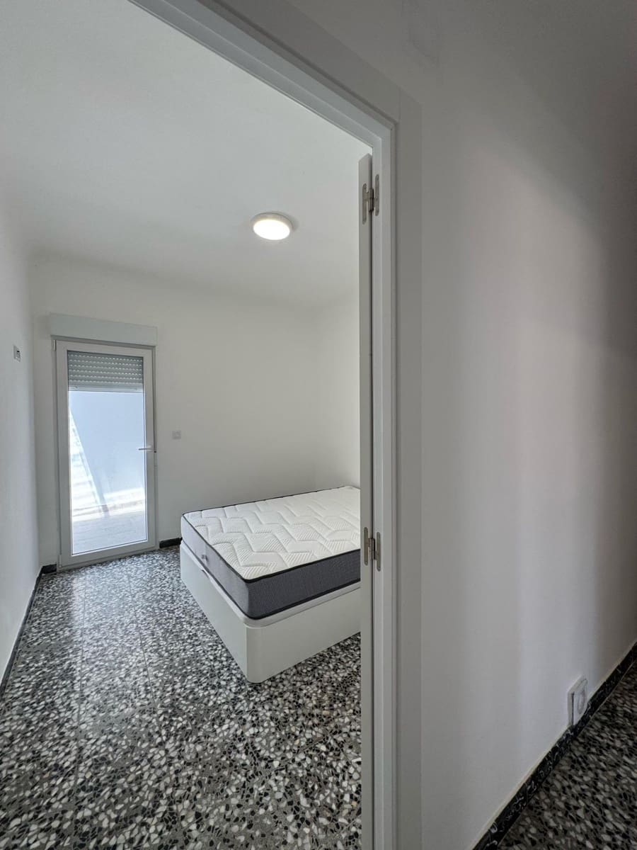 Apartamento de 3 habitaciones en Torrevieja en venta - 186.000 € (Ref: 9406862)