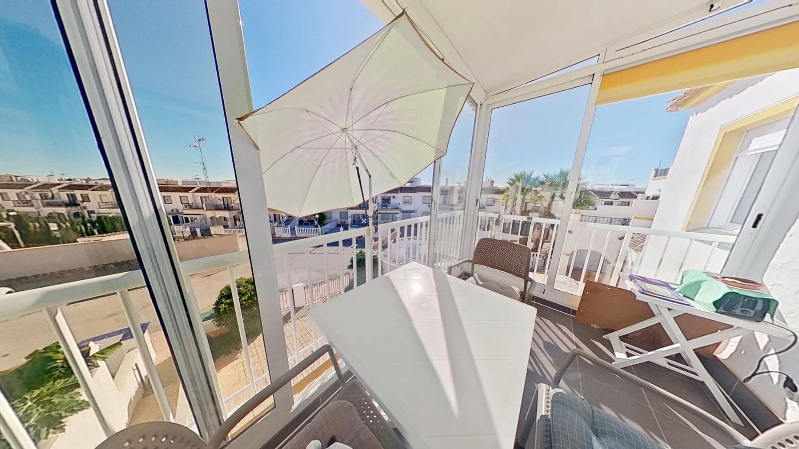 3 makuuhuone Bungalow myytävänä paikassa Orihuela Costa mukana uima-altaan - 185 900 € (Ref: 9407964)