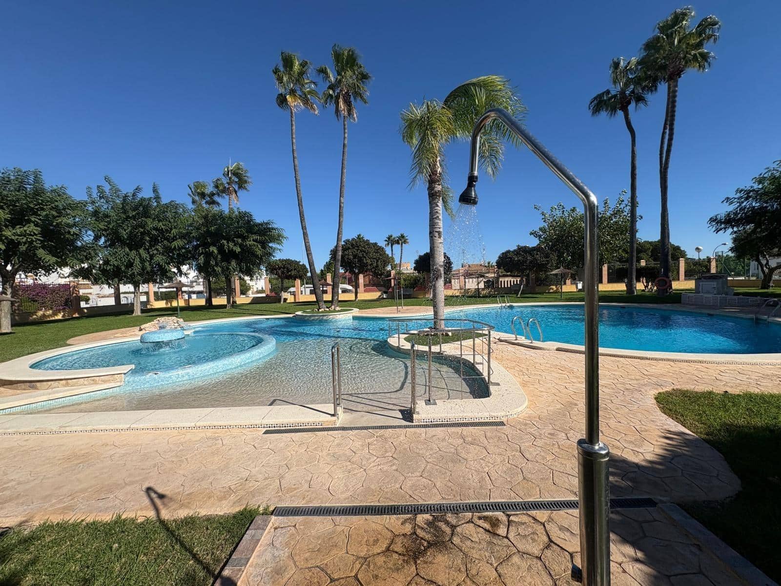 3 makuuhuone Bungalow myytävänä paikassa Orihuela Costa mukana uima-altaan - 185 900 € (Ref: 9407964)