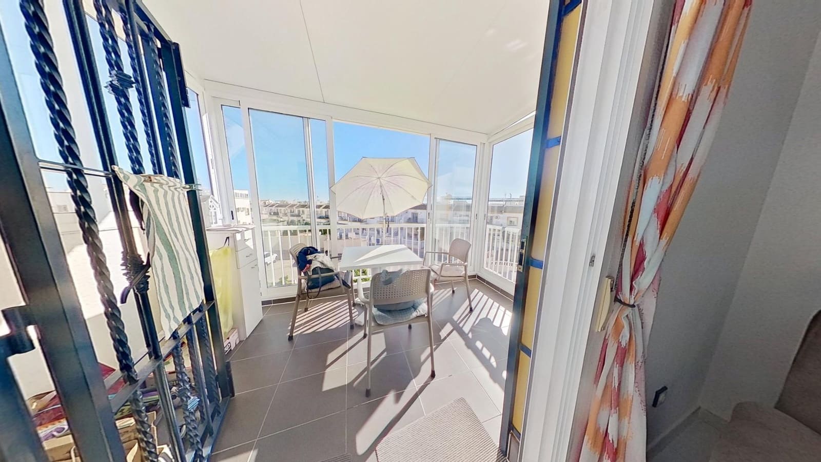 3 makuuhuone Bungalow myytävänä paikassa Orihuela Costa mukana uima-altaan - 185 900 € (Ref: 9407964)