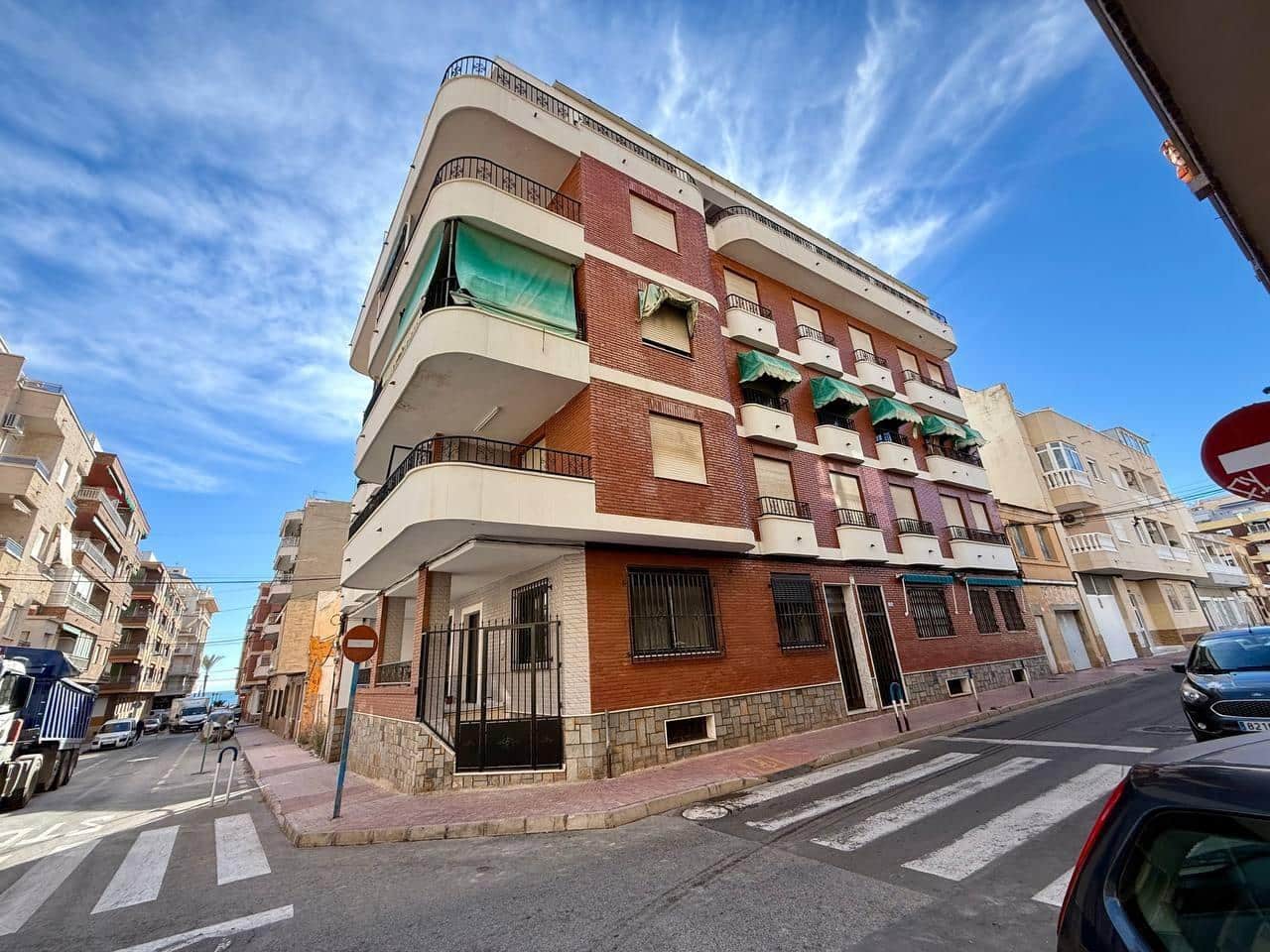 3 Zimmer Apartment zu verkaufen in Torrevieja - 189.900 € (Ref: 9414096)