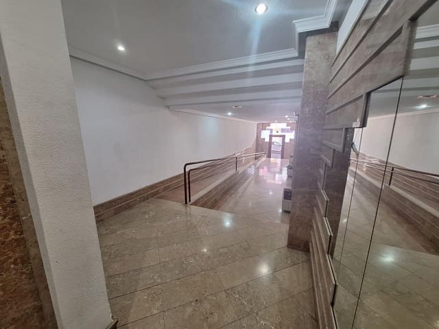 Yksiö myytävänä paikassa Playa de los Locos, Torrevieja - 99 900 € (Ref: 9415927)