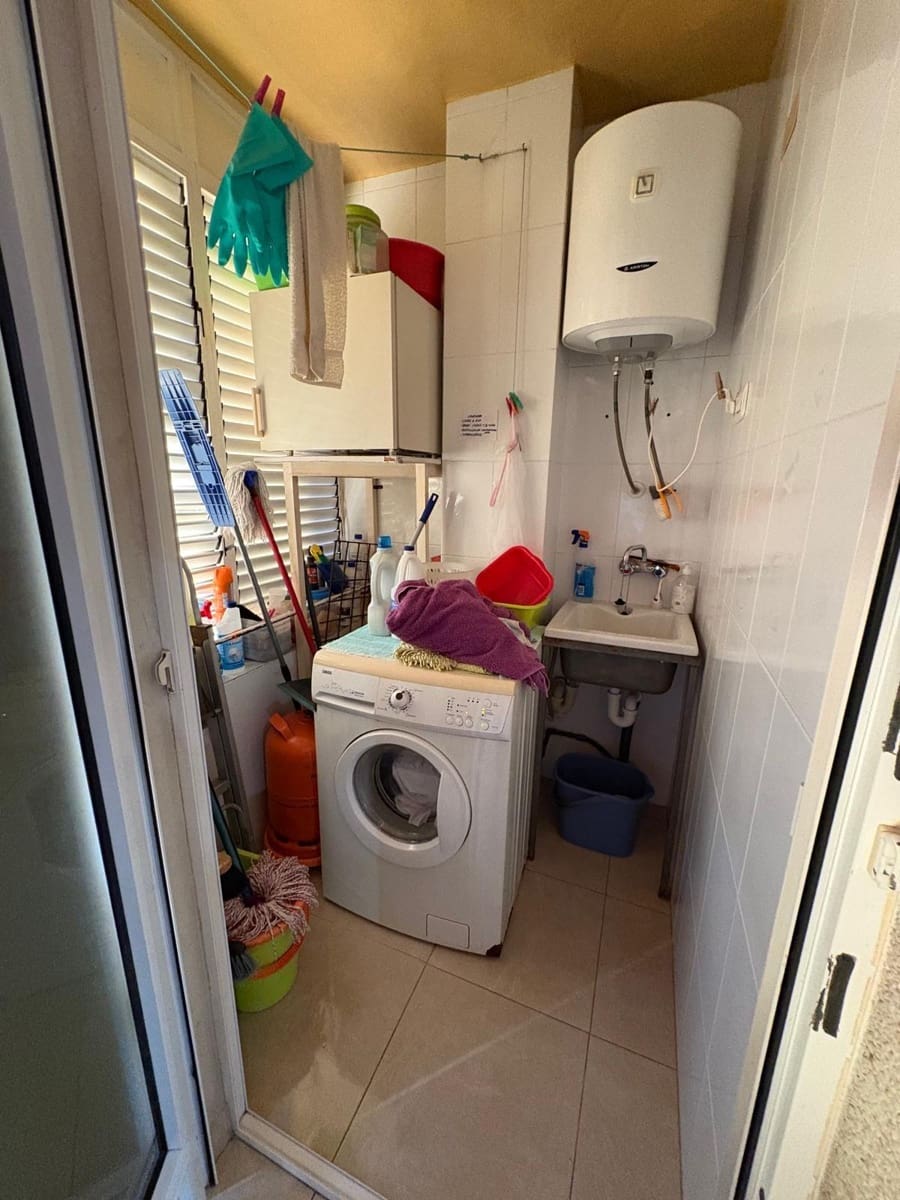 2 Zimmer Apartment zu verkaufen in Torrevieja mit Pool - 159.900 € (Ref: 9415929)