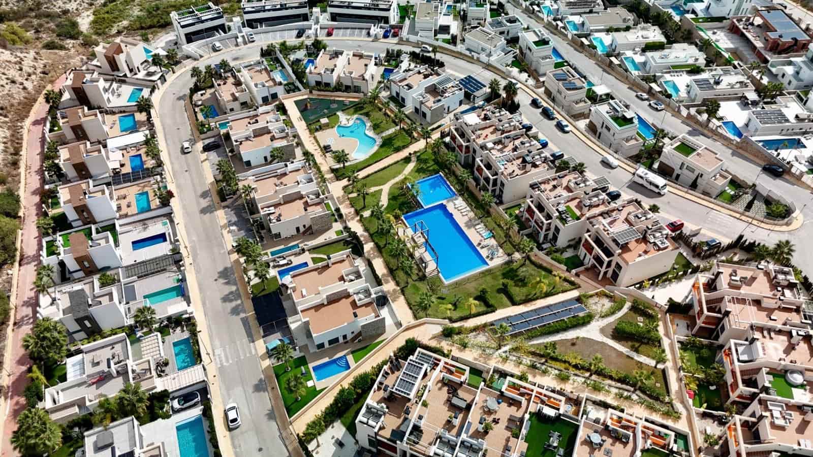 3 quarto Apartamento para venda em Finestrat com piscina - 410 000 € (Ref: 9419756)