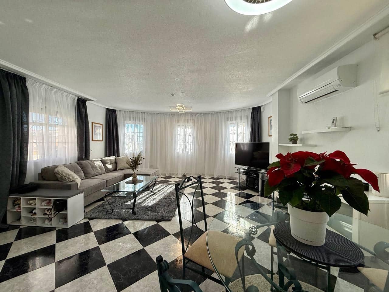 4 camera da letto Villa in vendita in Playa Flamenca con piscina garage - 419.000 € (Rif: 9419757)