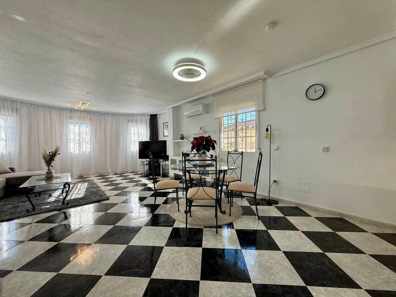 4 camera da letto Villa in vendita in Playa Flamenca con piscina garage - 419.000 € (Rif: 9419757)