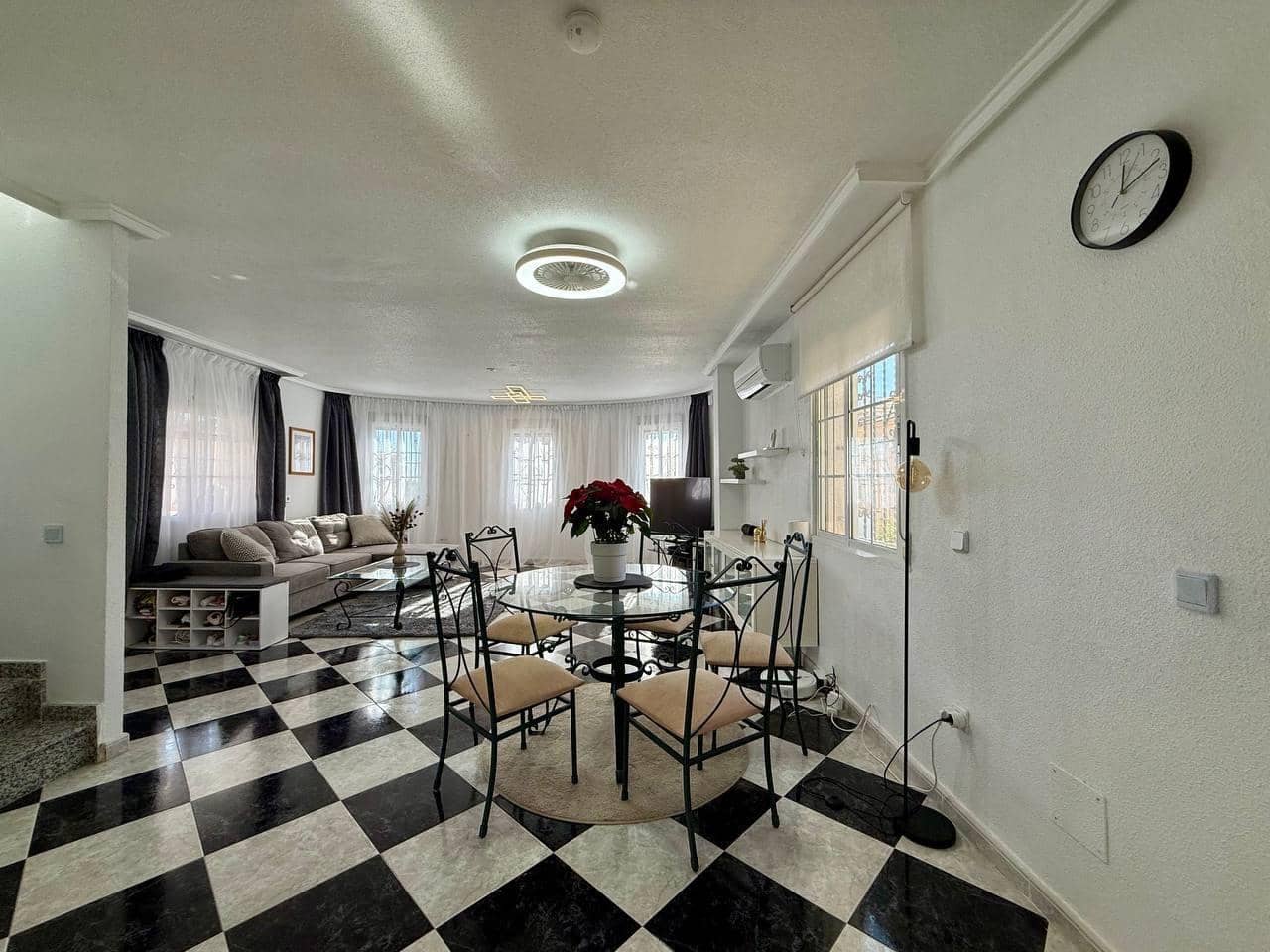 4 camera da letto Villa in vendita in Playa Flamenca con piscina garage - 419.000 € (Rif: 9419757)