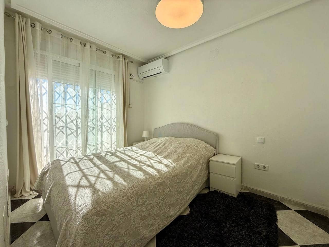 4 camera da letto Villa in vendita in Playa Flamenca con piscina garage - 419.000 € (Rif: 9419757)