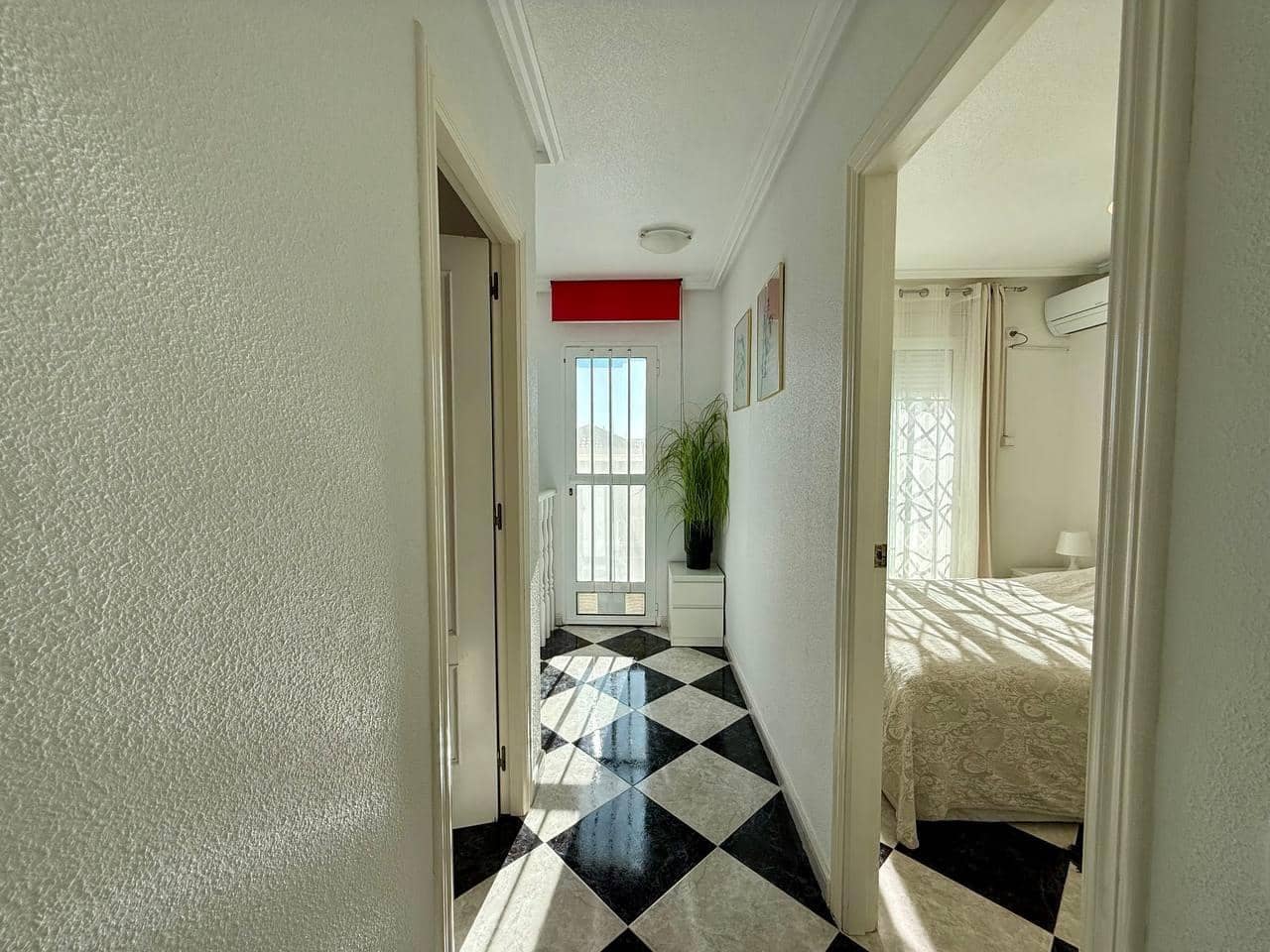 4 camera da letto Villa in vendita in Playa Flamenca con piscina garage - 419.000 € (Rif: 9419757)