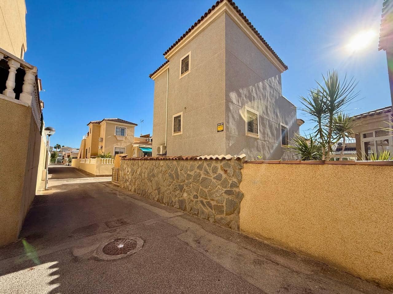 4 camera da letto Villa in vendita in Playa Flamenca con piscina garage - 419.000 € (Rif: 9419757)