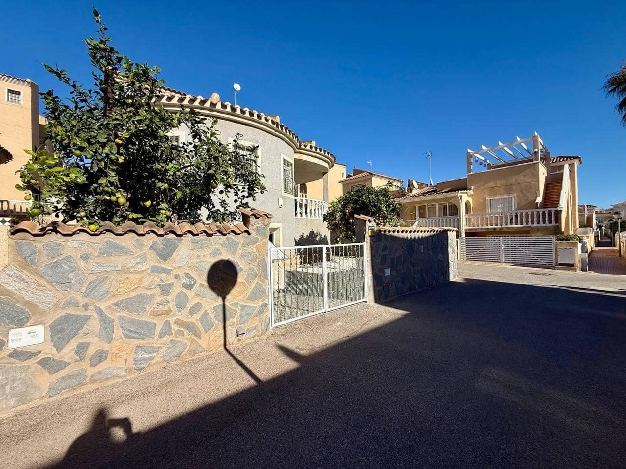 4 camera da letto Villa in vendita in Playa Flamenca con piscina garage - 419.000 € (Rif: 9419757)