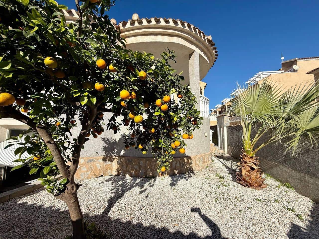 4 camera da letto Villa in vendita in Playa Flamenca con piscina garage - 419.000 € (Rif: 9419757)