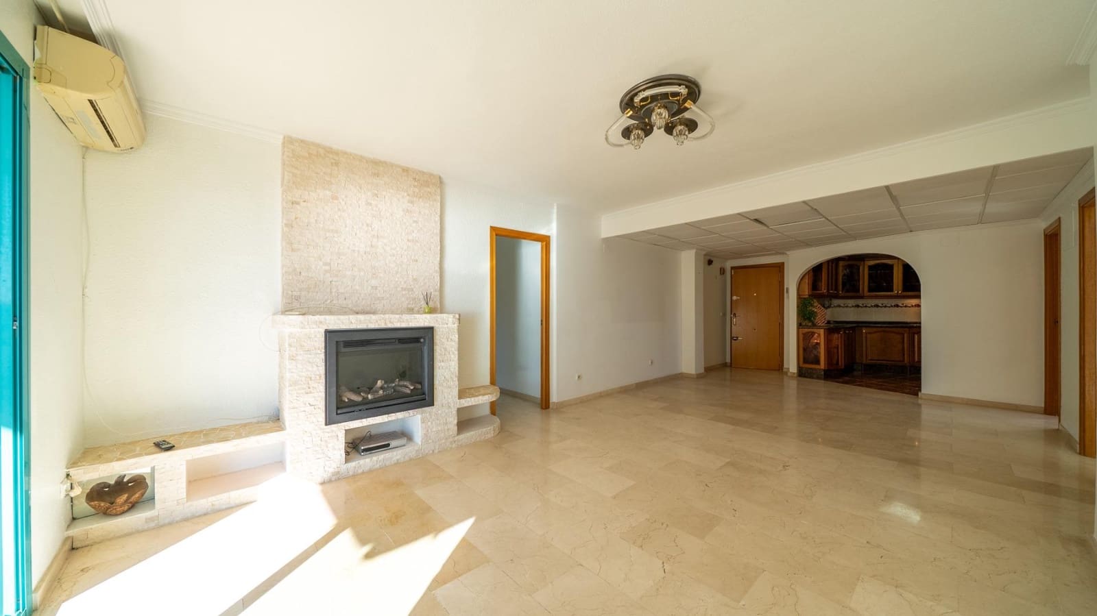 4 sypialnia Apartament na sprzedaż w La Villajoyosa / Vila Joiosa z basenem - 330 000 € (Ref: 9419758)