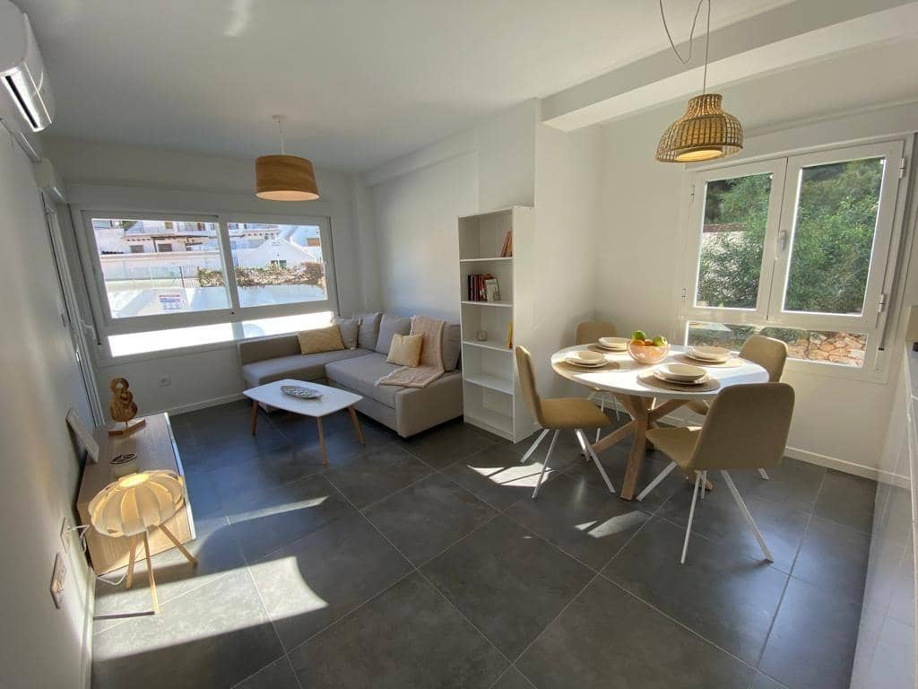 Apartamento de 3 habitaciones en Campoamor en venta con piscina - 209.000 € (Ref: 9419760)