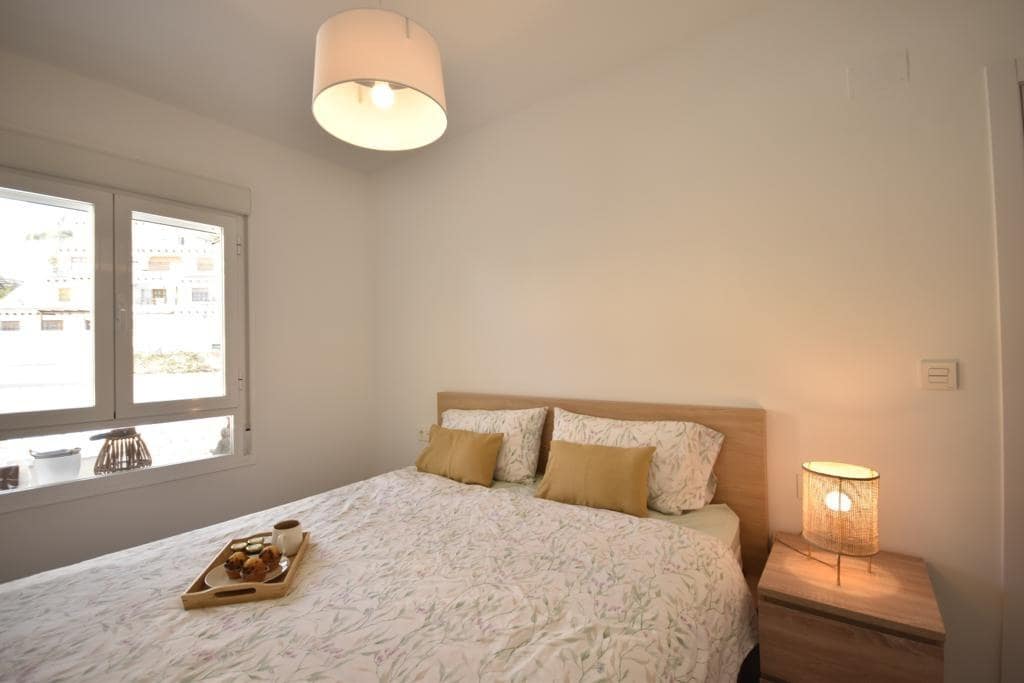 Apartamento de 3 habitaciones en Campoamor en venta con piscina - 209.000 € (Ref: 9419760)