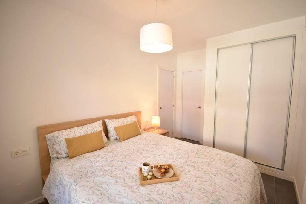 Apartamento de 3 habitaciones en Campoamor en venta con piscina - 209.000 € (Ref: 9419760)