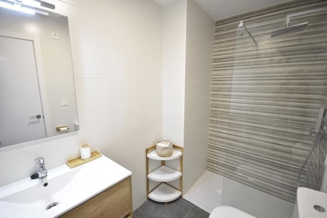 Apartamento de 3 habitaciones en Campoamor, Orihuela en venta con piscina - 209.000 € (Ref: 9419760)