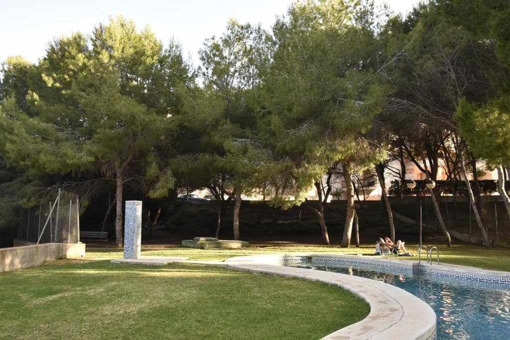Apartamento de 3 habitaciones en Campoamor en venta con piscina - 209.000 € (Ref: 9419760)