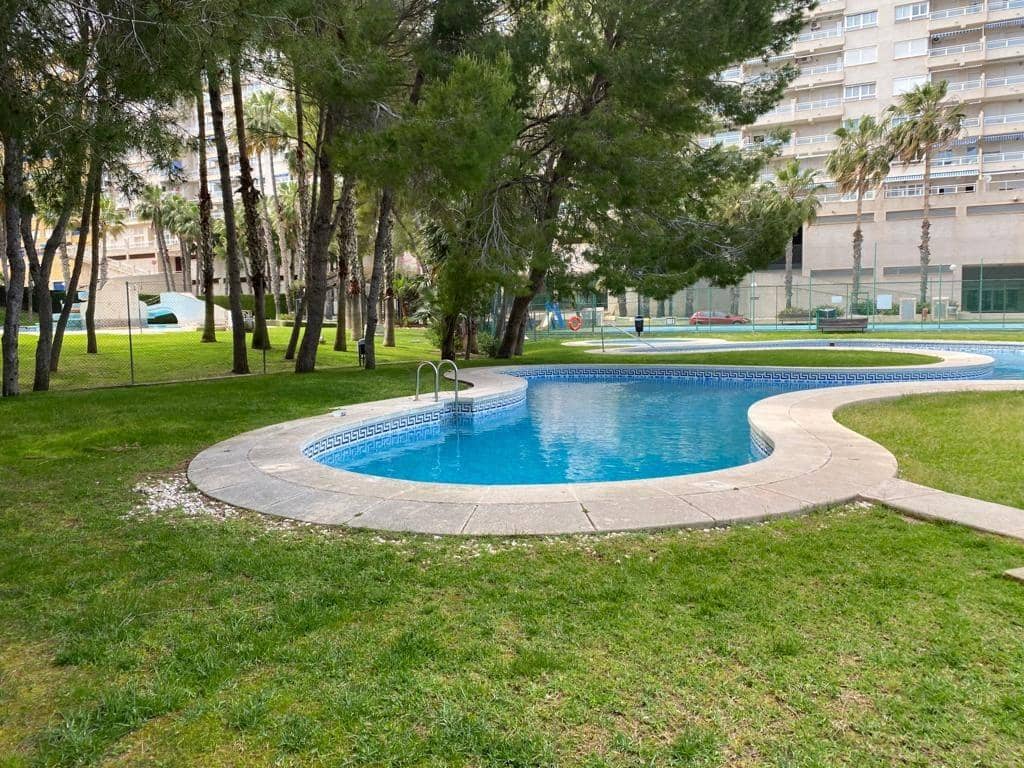 Apartamento de 3 habitaciones en Campoamor en venta con piscina - 209.000 € (Ref: 9419760)