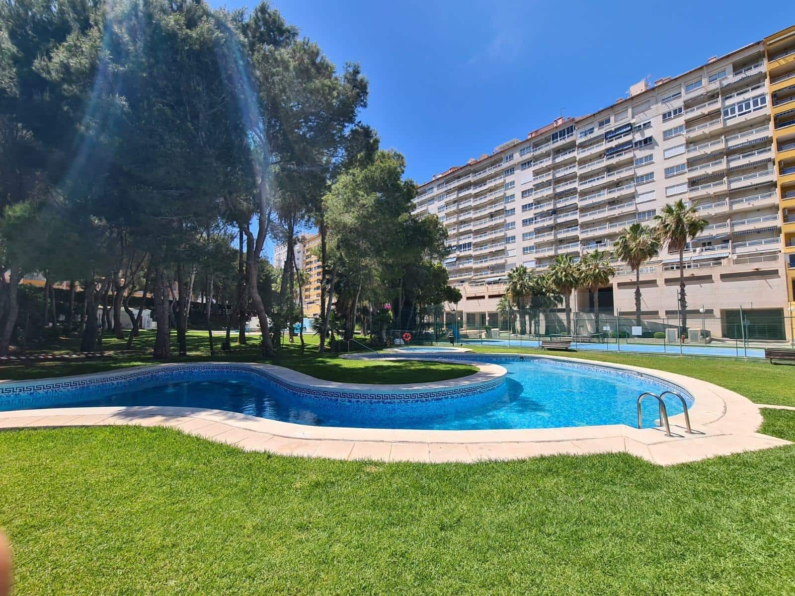Apartamento de 3 habitaciones en Campoamor en venta con piscina - 209.000 € (Ref: 9419760)