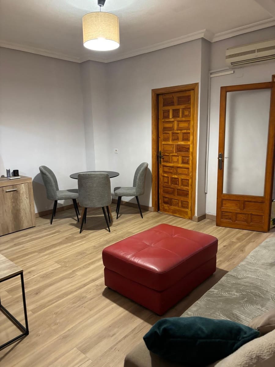 2 slaapkamer Appartement te koop in Torrevieja - € 126.000 (Ref: 9422429)