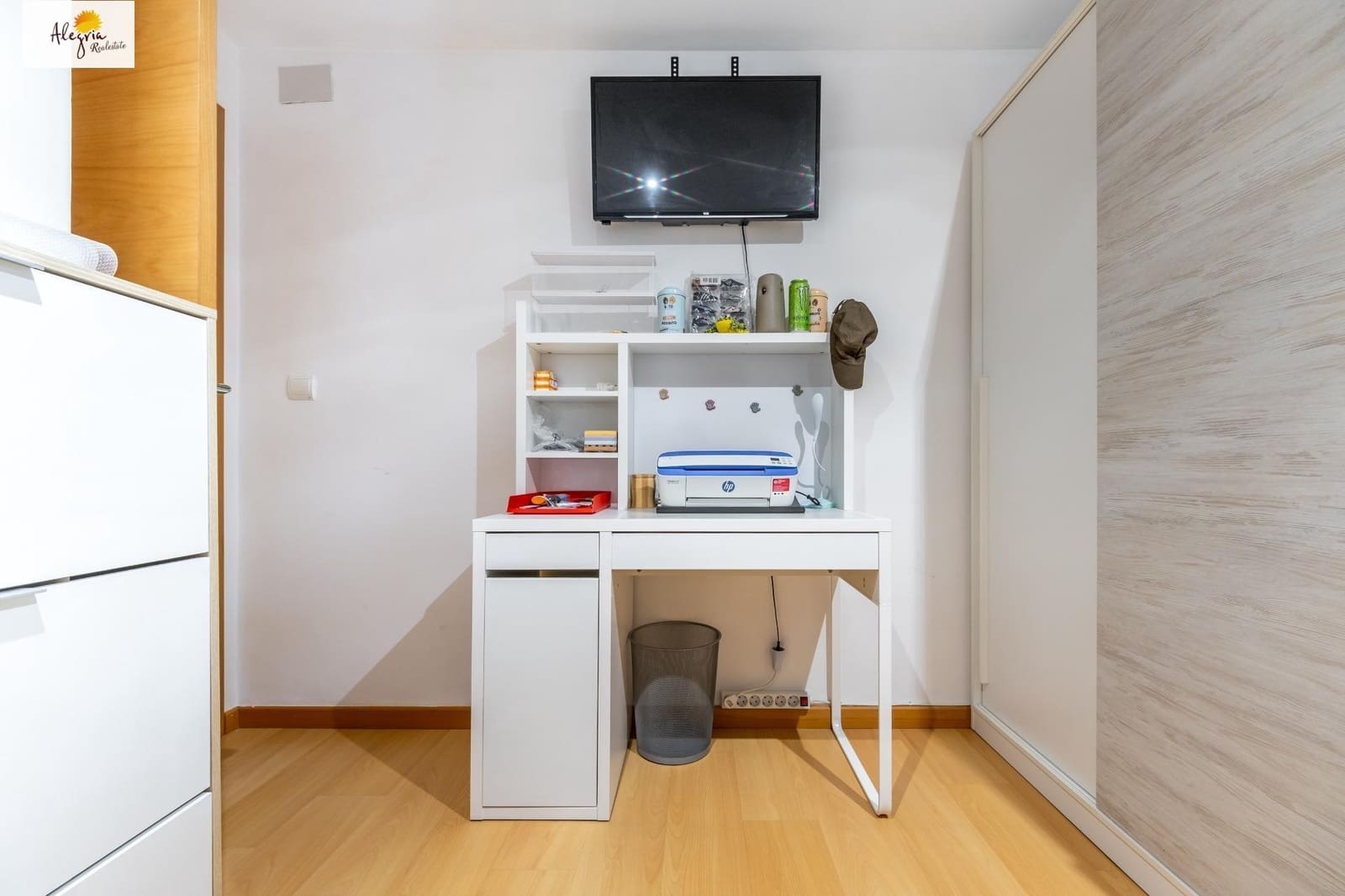 3 bedroom Apartment for sale in Alicante / Alacant city - € 250,000 (Ref: 9424447)