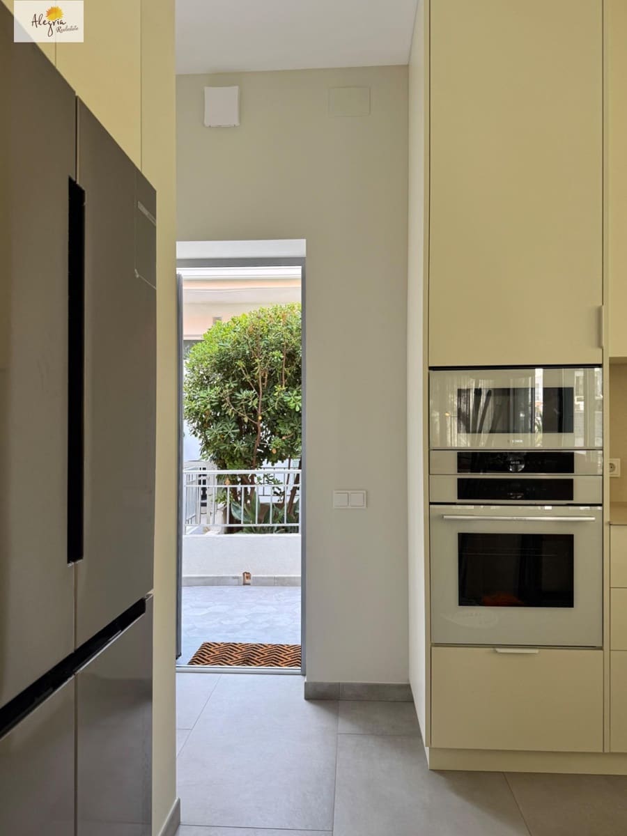 5 bedroom Villa for sale in Cullera with pool garage - € 1,300,000 (Ref: 9425774)