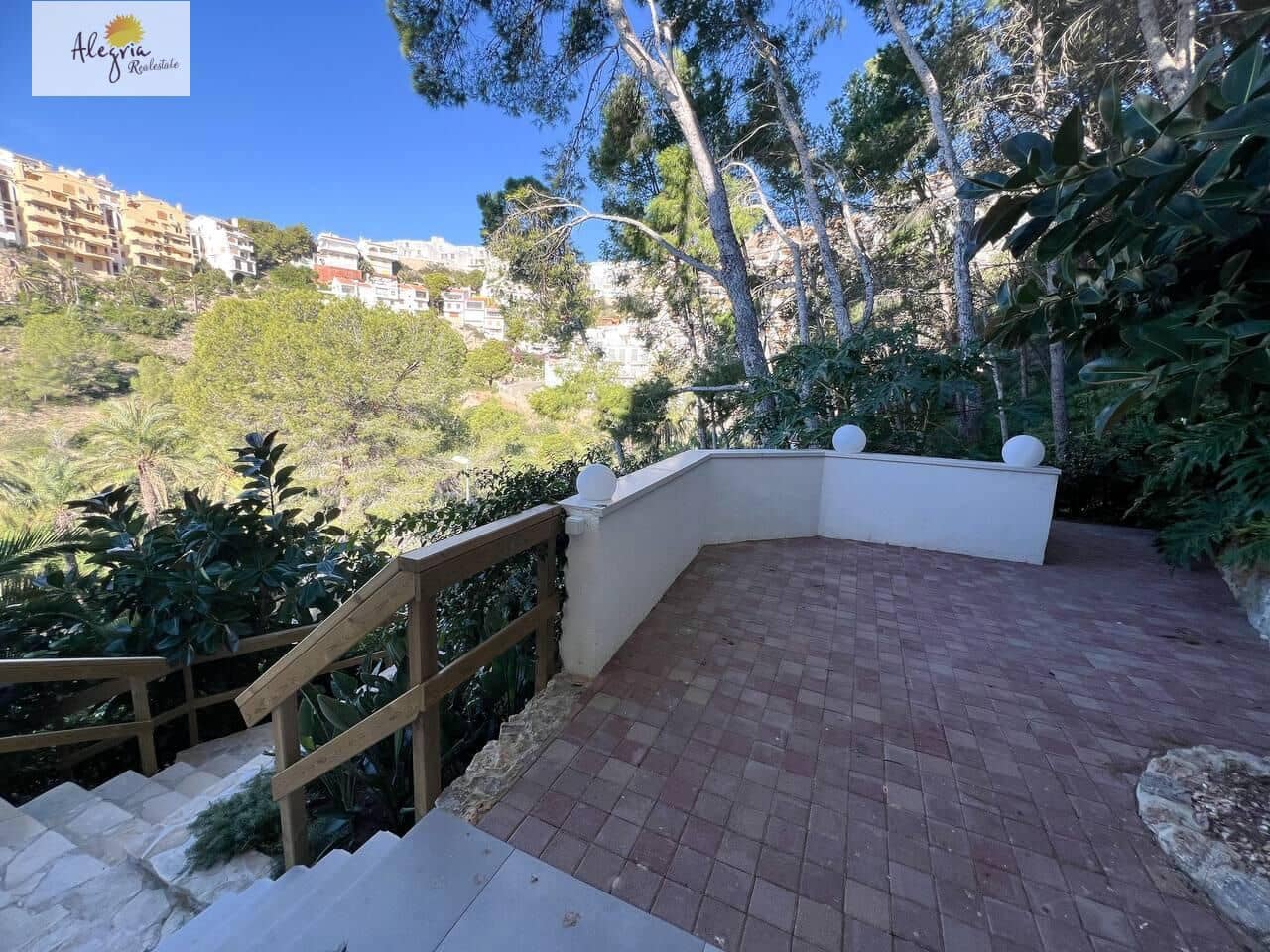 5 bedroom Villa for sale in Cullera with pool garage - € 1,300,000 (Ref: 9425774)