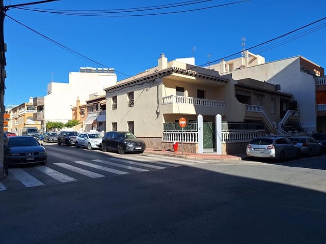 5 bedroom Terraced Villa for sale in Playa del Cura, Torrevieja - € 319,500 (Ref: 9427214)