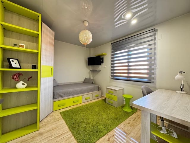 4 soveværelse Penthouse til salg i Playa del Cura, Torrevieja med swimmingpool - € 529.900 (Ref: 9427215)