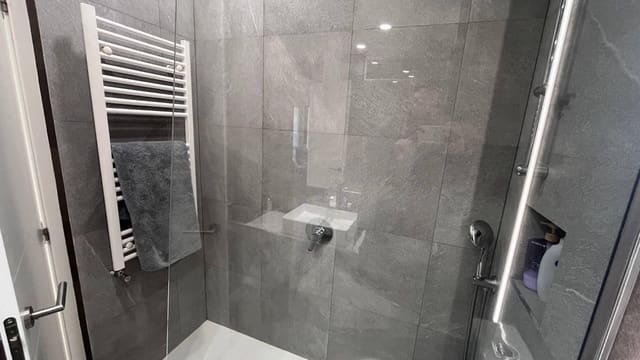 1 soveværelse Lejlighed til salg i Alcobendas med swimmingpool - € 382.000 (Ref: 9427217)