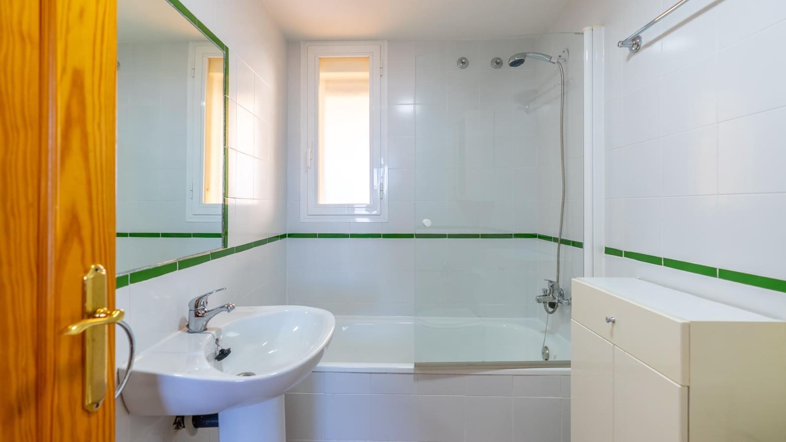 3 makuuhuone Kattohuoneisto myytävänä paikassa La Villajoyosa / Vila Joiosa mukana uima-altaan 
autotalli - 269 900 € (Ref: 9431273)