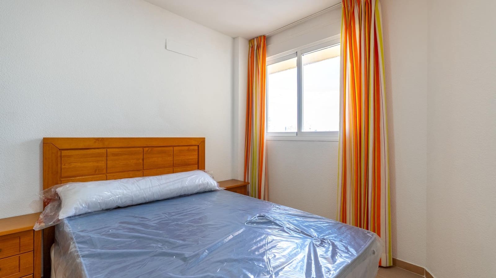 3 makuuhuone Kattohuoneisto myytävänä paikassa La Villajoyosa / Vila Joiosa mukana uima-altaan 
autotalli - 269 900 € (Ref: 9431273)