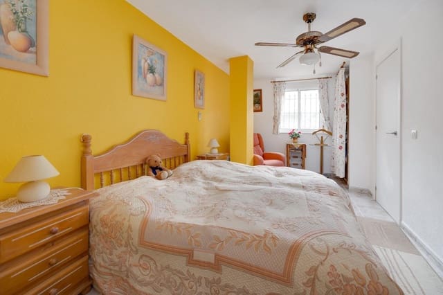 4 soveværelse Villa til salg i Playa Flamenca, Orihuela med garage - € 315.000 (Ref: 9436244)