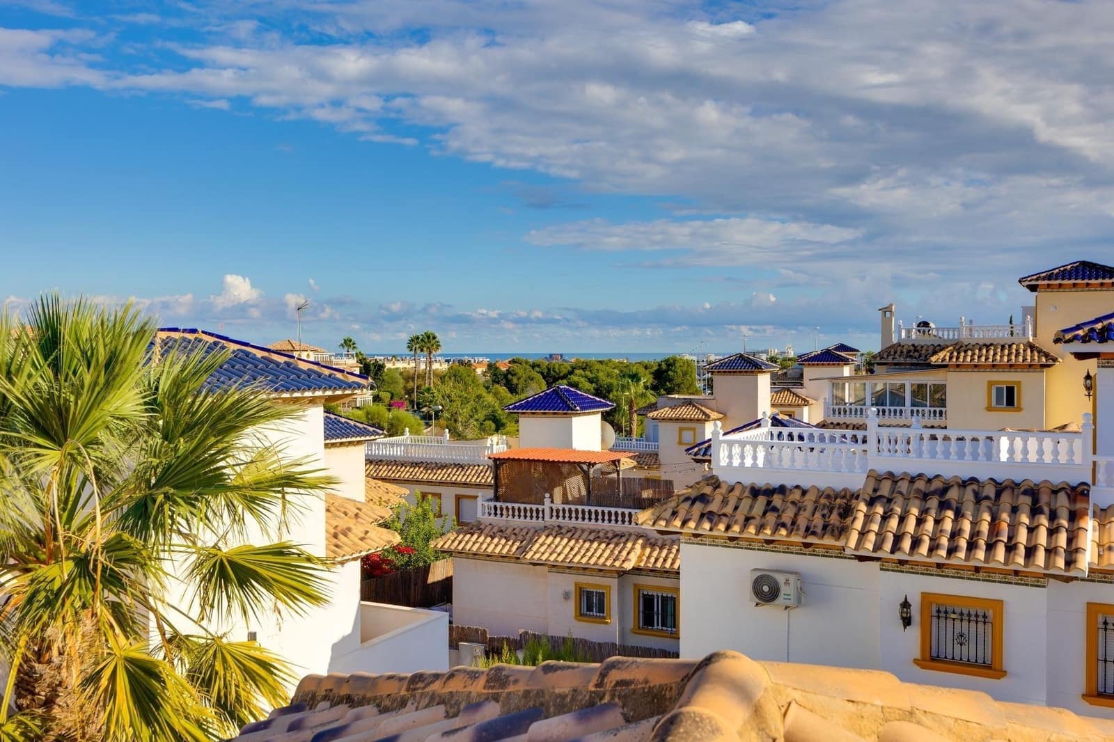 4 sypialnia Willa na sprzedaż w Playa Flamenca z garażem - 315 000 € (Ref: 9436244)