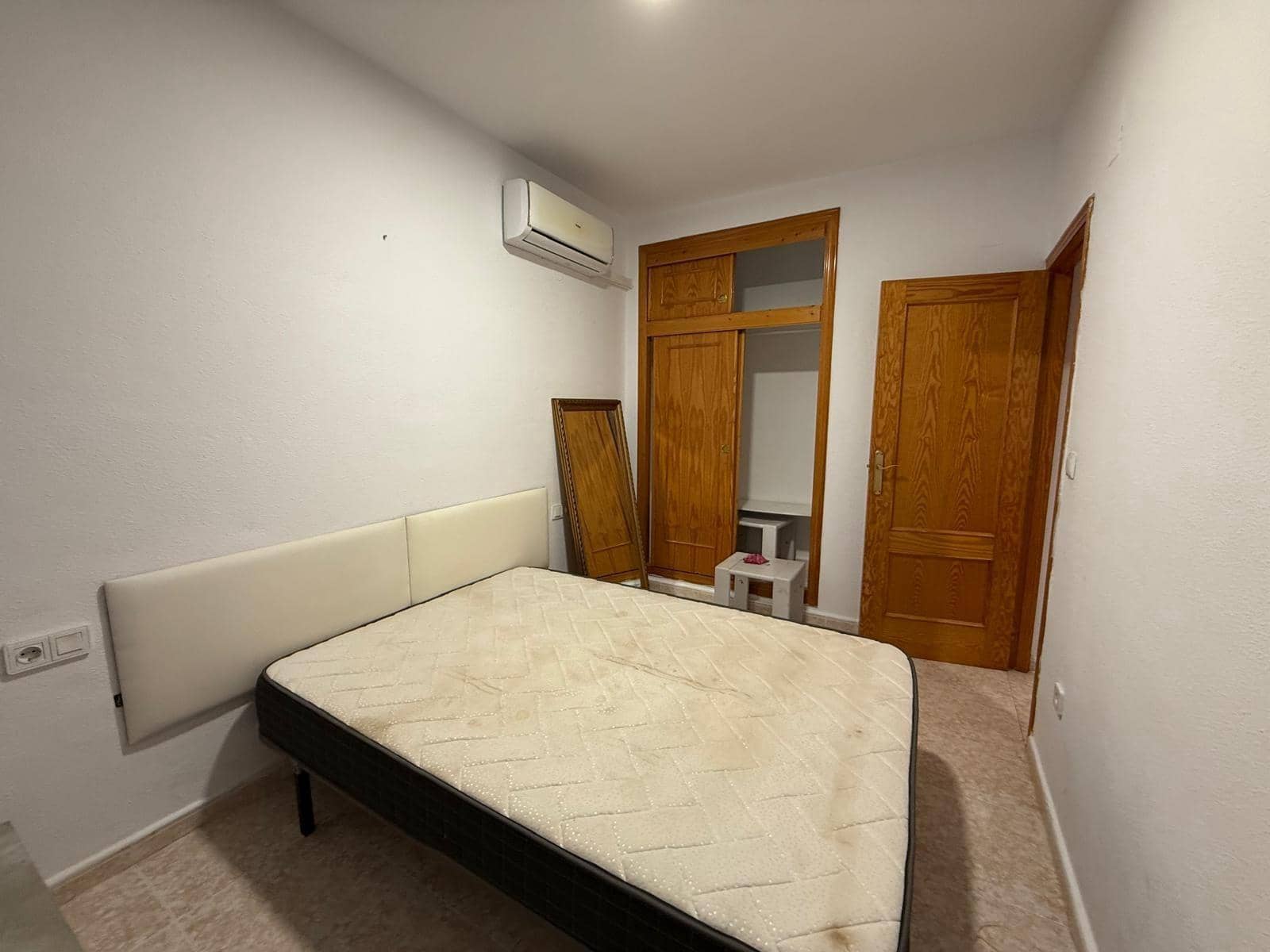 3 quarto Apartamento para venda em Torrevieja com piscina - 160 000 € (Ref: 9436245)