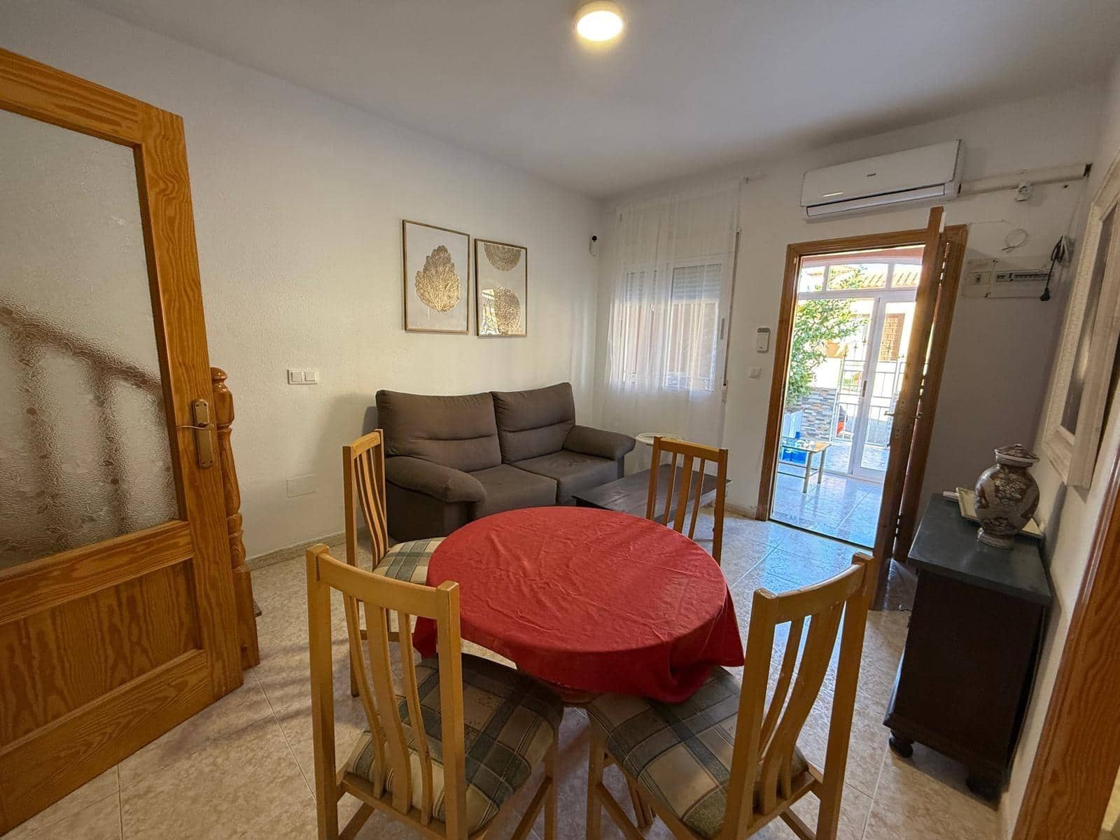 3 quarto Apartamento para venda em Torrevieja com piscina - 160 000 € (Ref: 9436245)