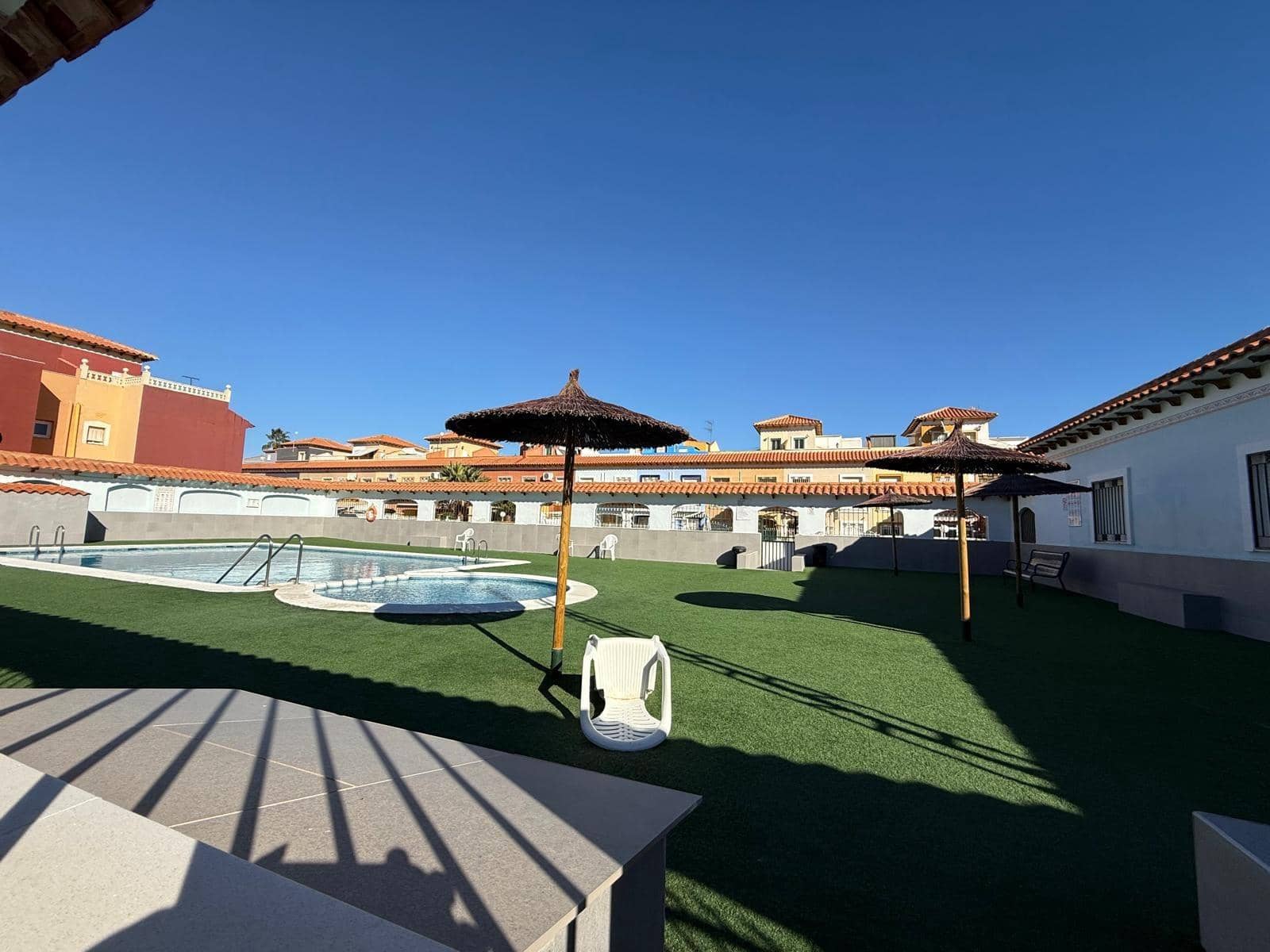 3 quarto Apartamento para venda em Torrevieja com piscina - 160 000 € (Ref: 9436245)