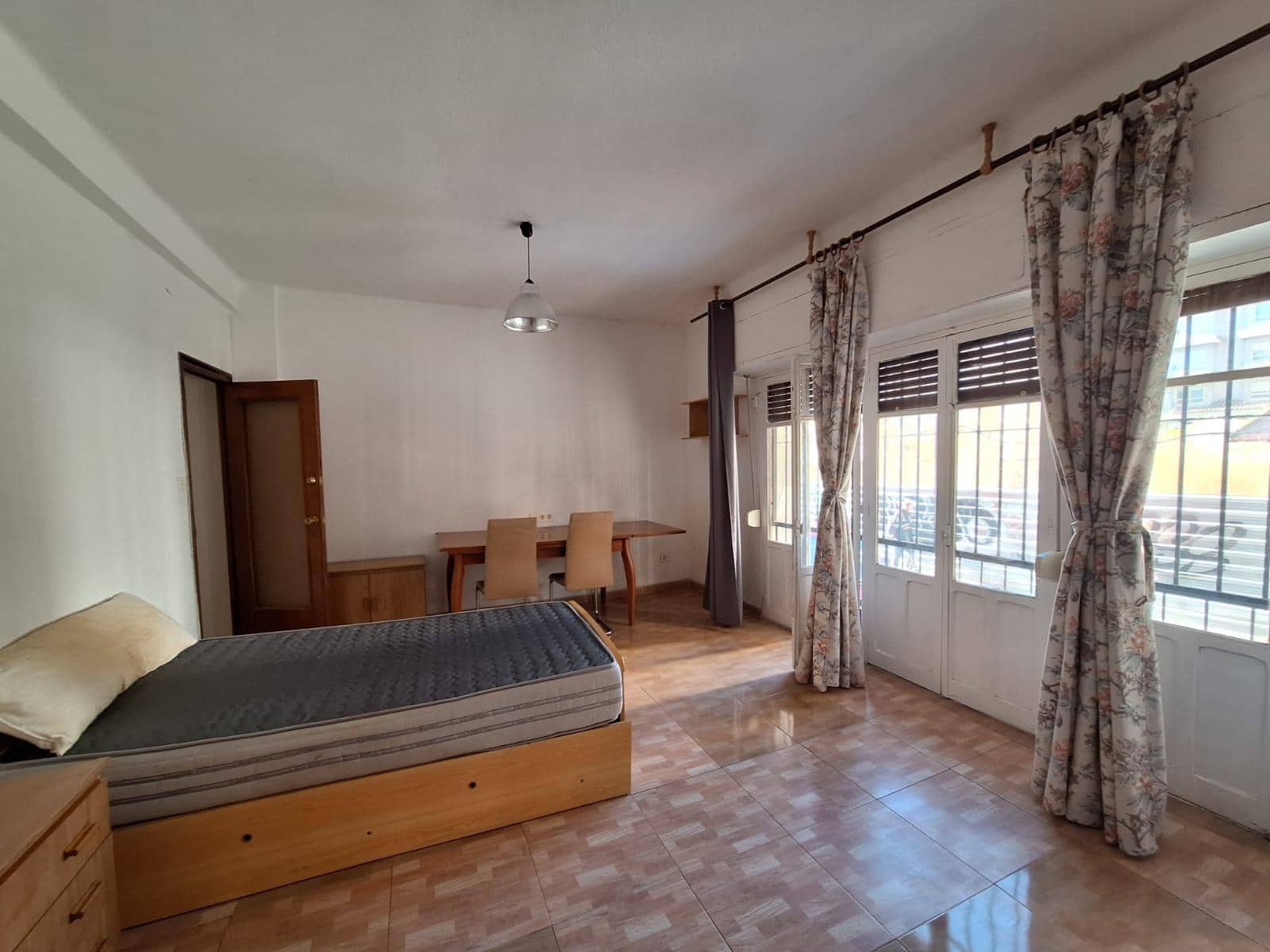 3 makuuhuone Asunto myytävänä paikassa Alicante kaupunki - 147 000 € (Ref: 9436248)